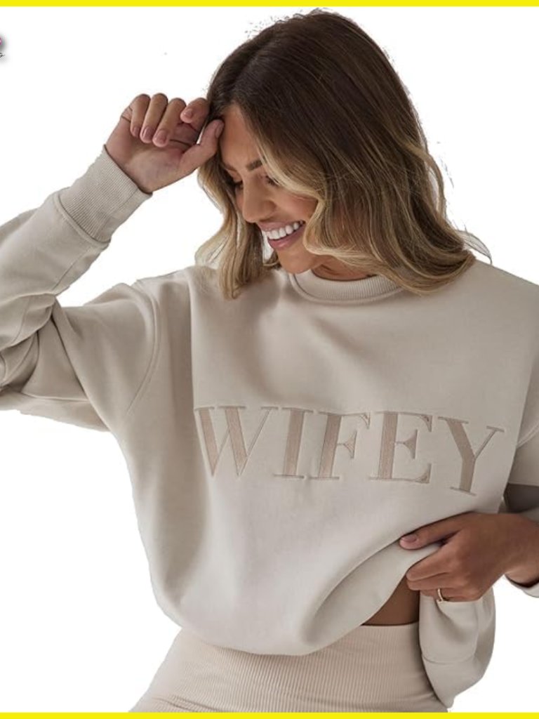 Oversized Crewneck Sweatshirt Cozy Embroidered Statement Sweater Romantic Chic